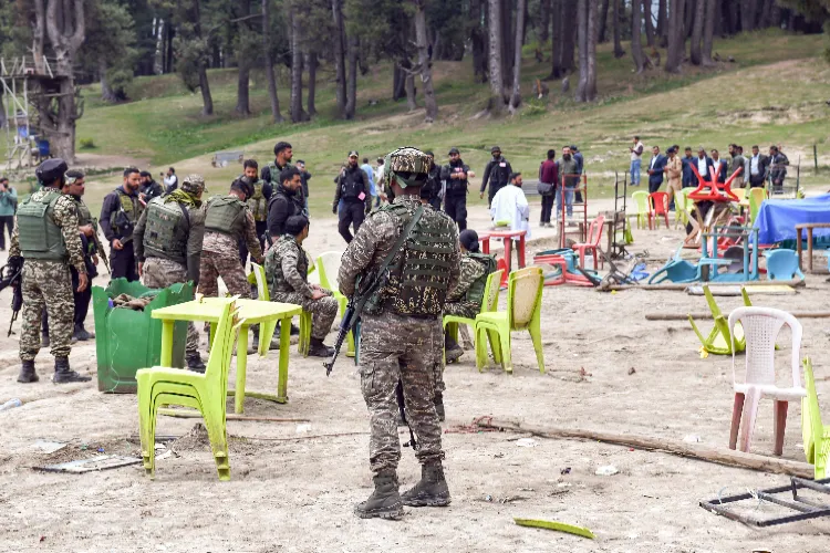 As India and Pakistan trade gunfire along the Kashmir border, tensions rise.